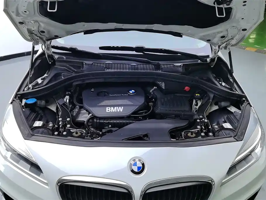 BMW 2 series station wagon