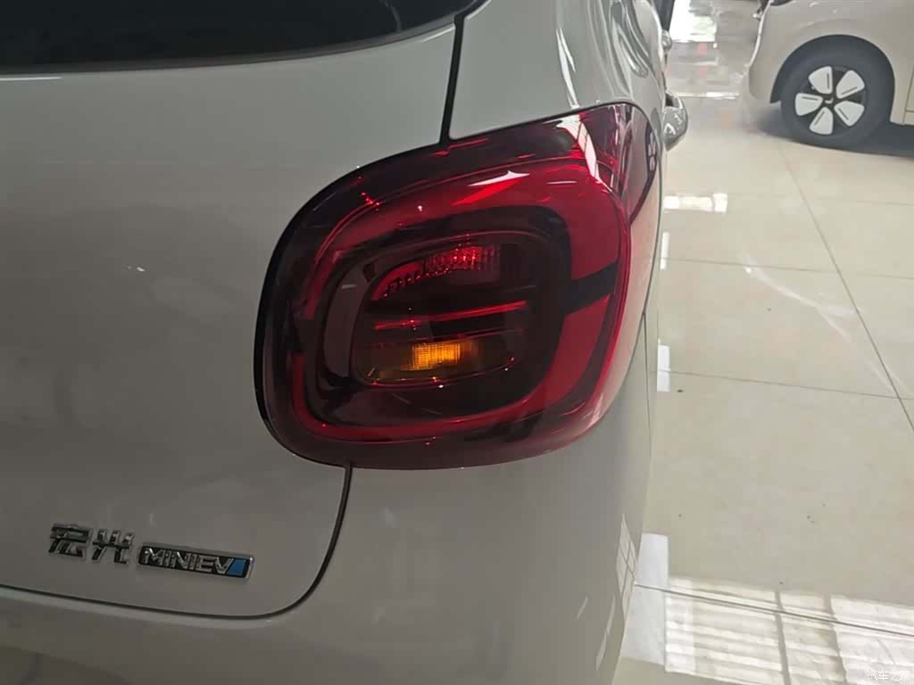 Wuling MINIEV, 2026 8