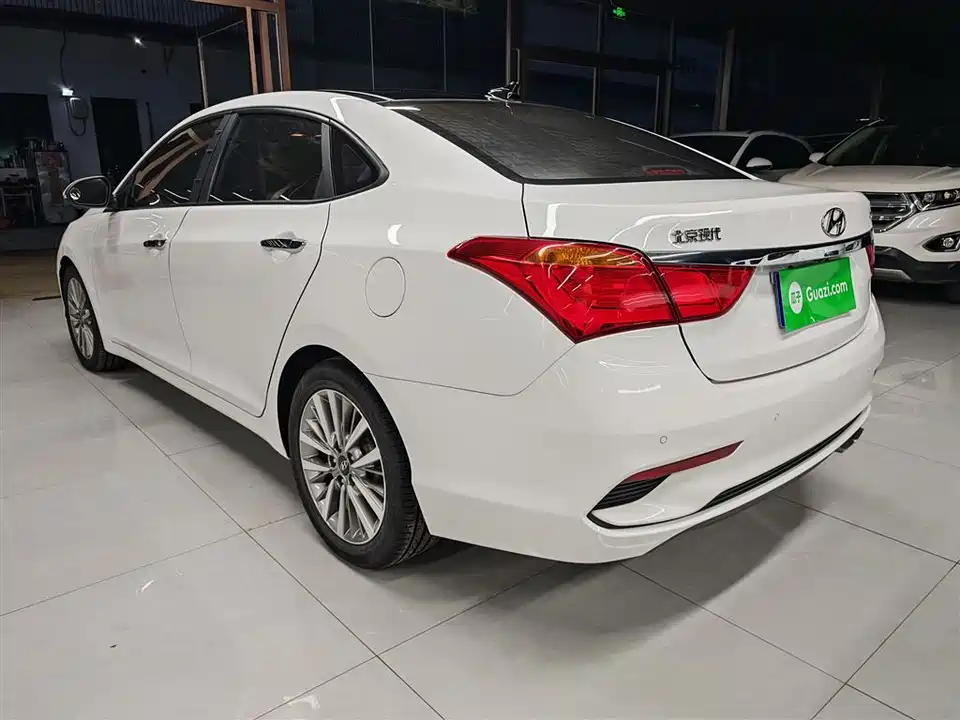 Hyundai Name picture