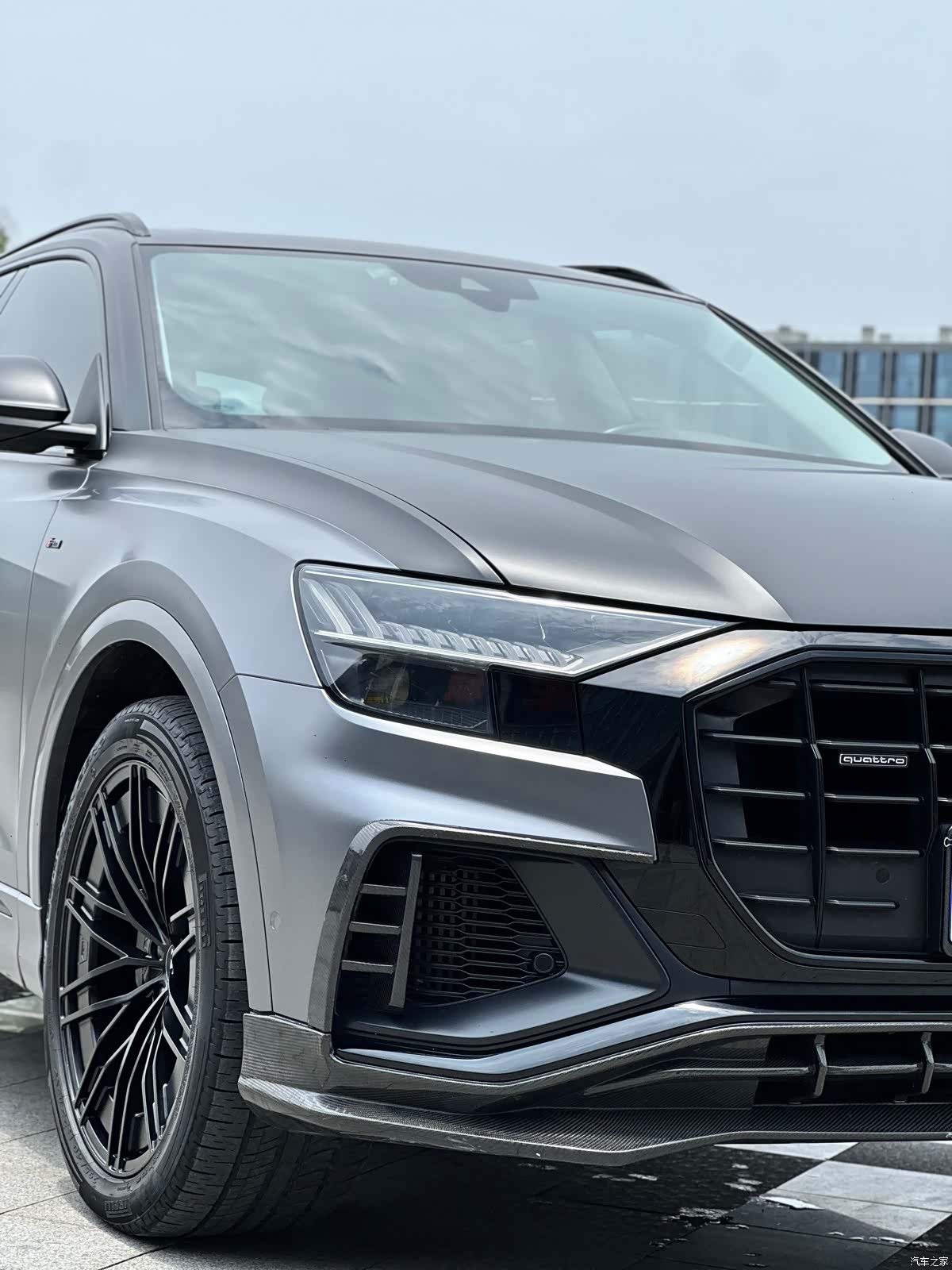Audi Q8, 2021 9
