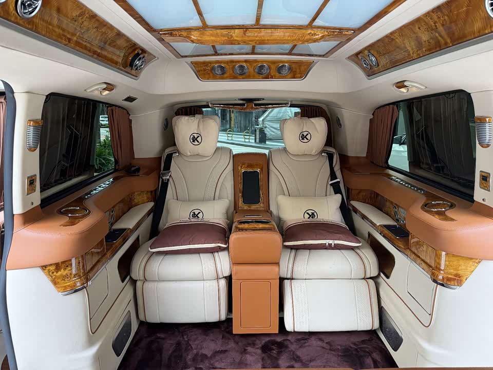 Mercedes-Benz V-class