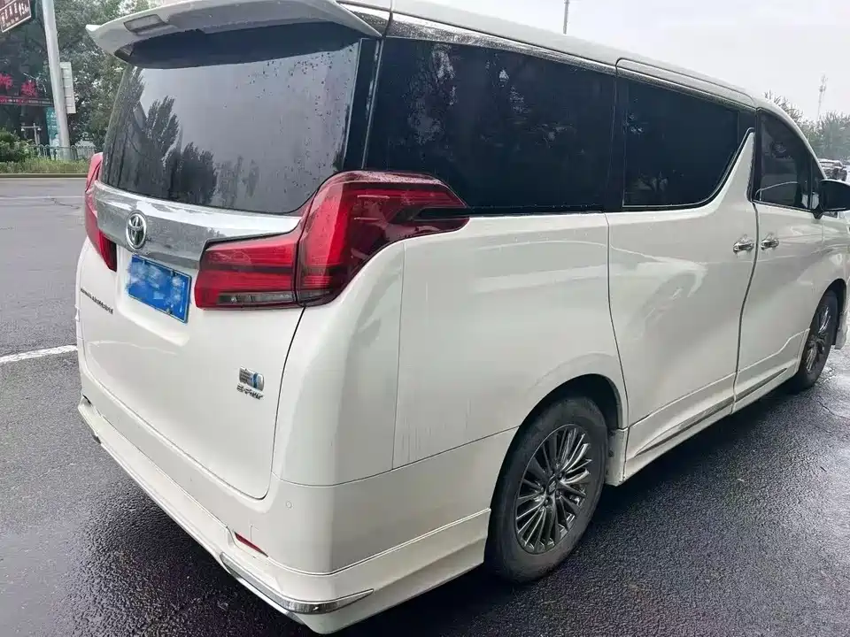 Toyota Wilfa
