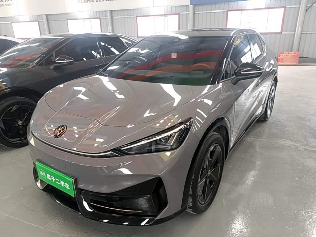 Volkswagen 06 2024 Ultra