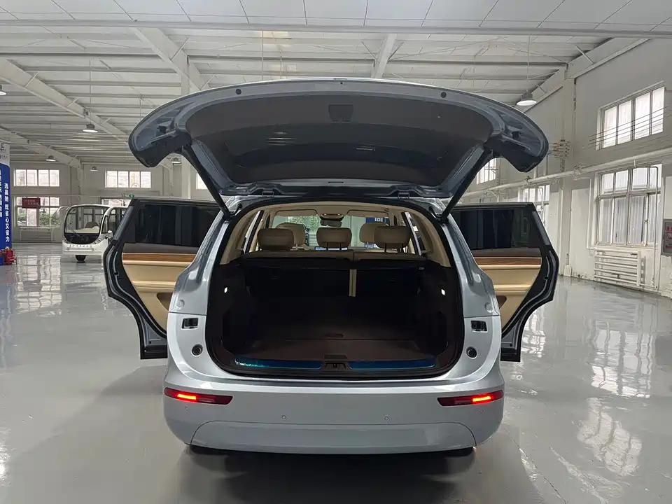 AITO Ask the world M7