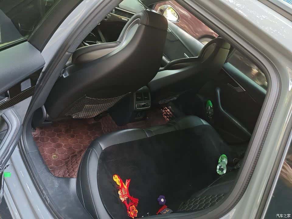 Audi RS4, 2022 10