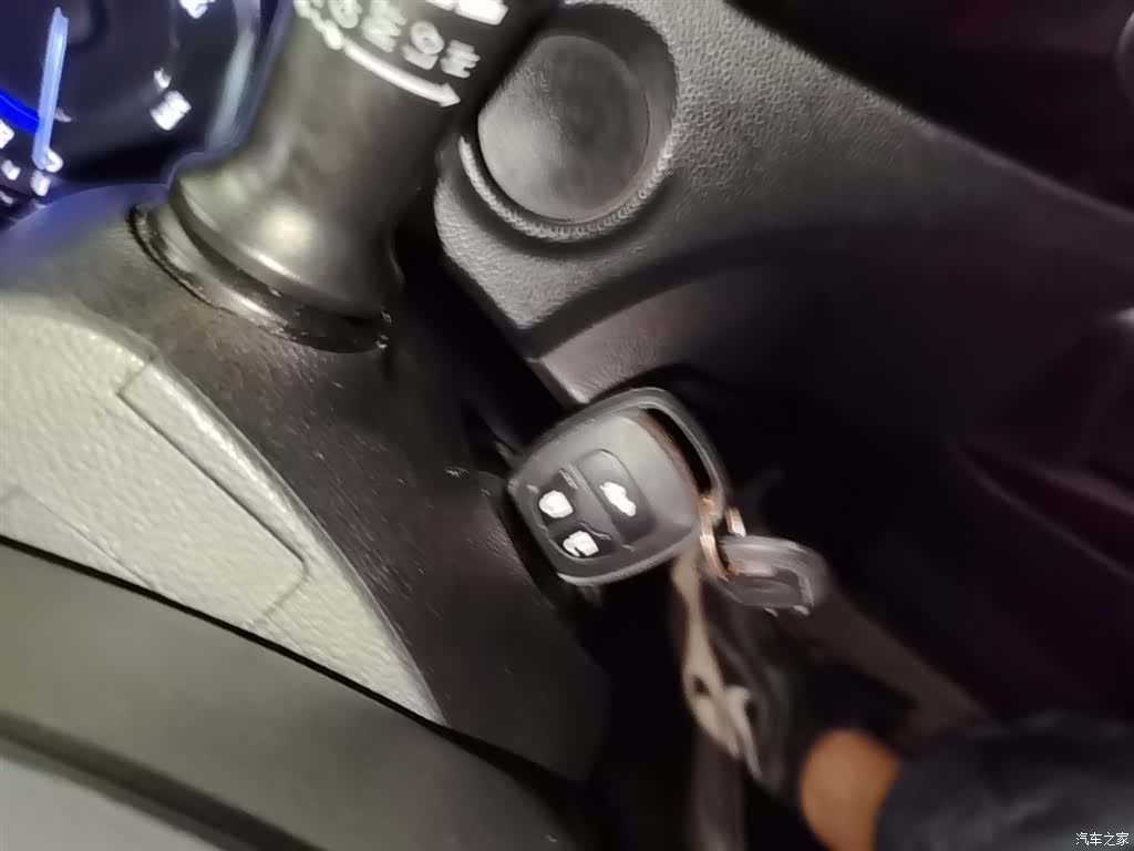 Changan CS15, 2017 9