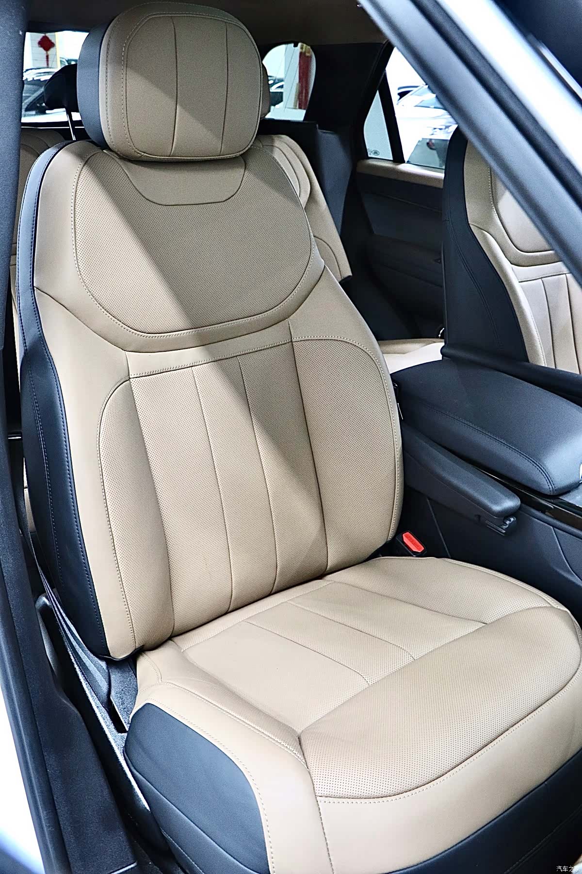 Land Rover Range Rover, 2024 16