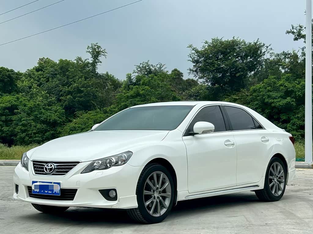 Toyota Reiz