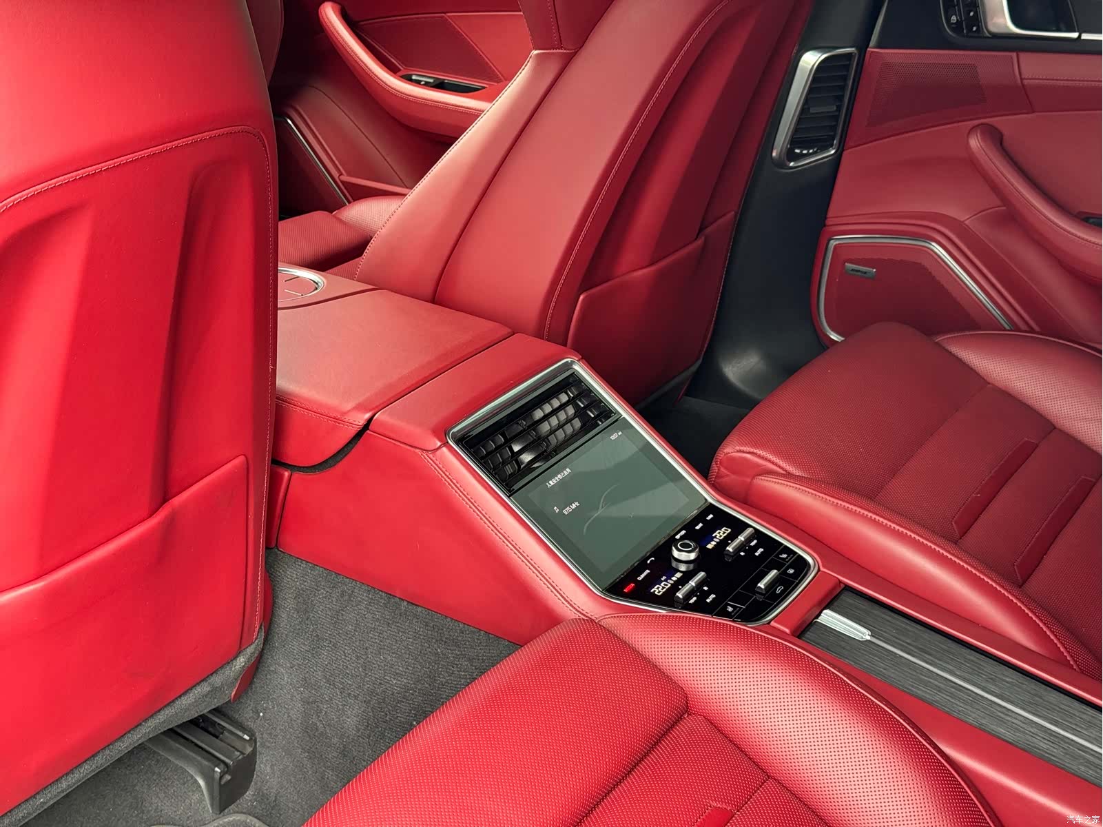 Porsche Panamera, 2019 18