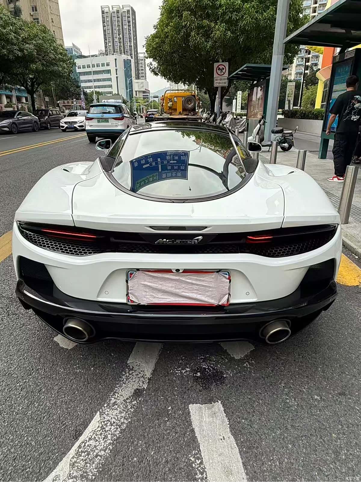 McLaren GT, 2023 2