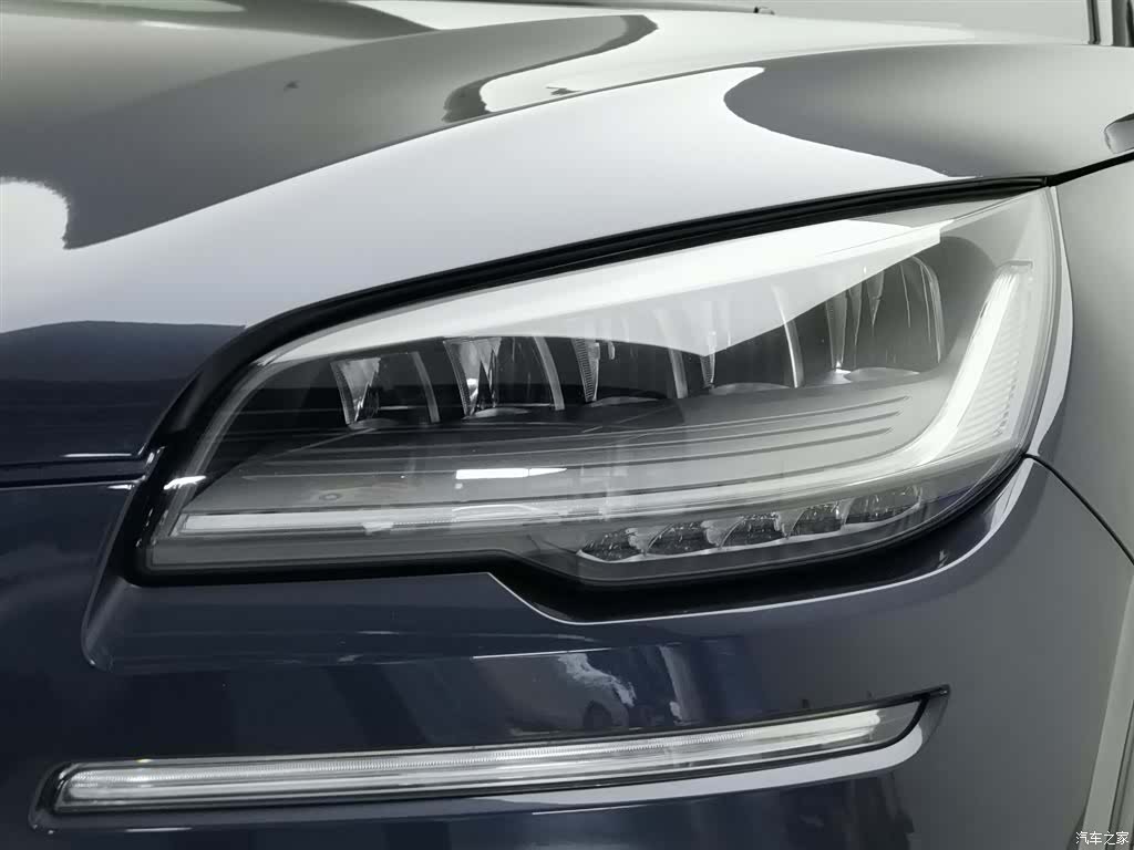 Lincoln Aviator, 2020 7
