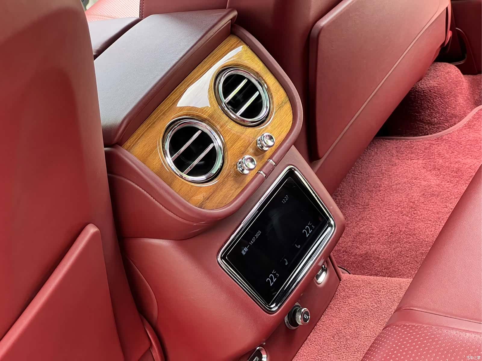 Bentley Bentayga, 2021 22