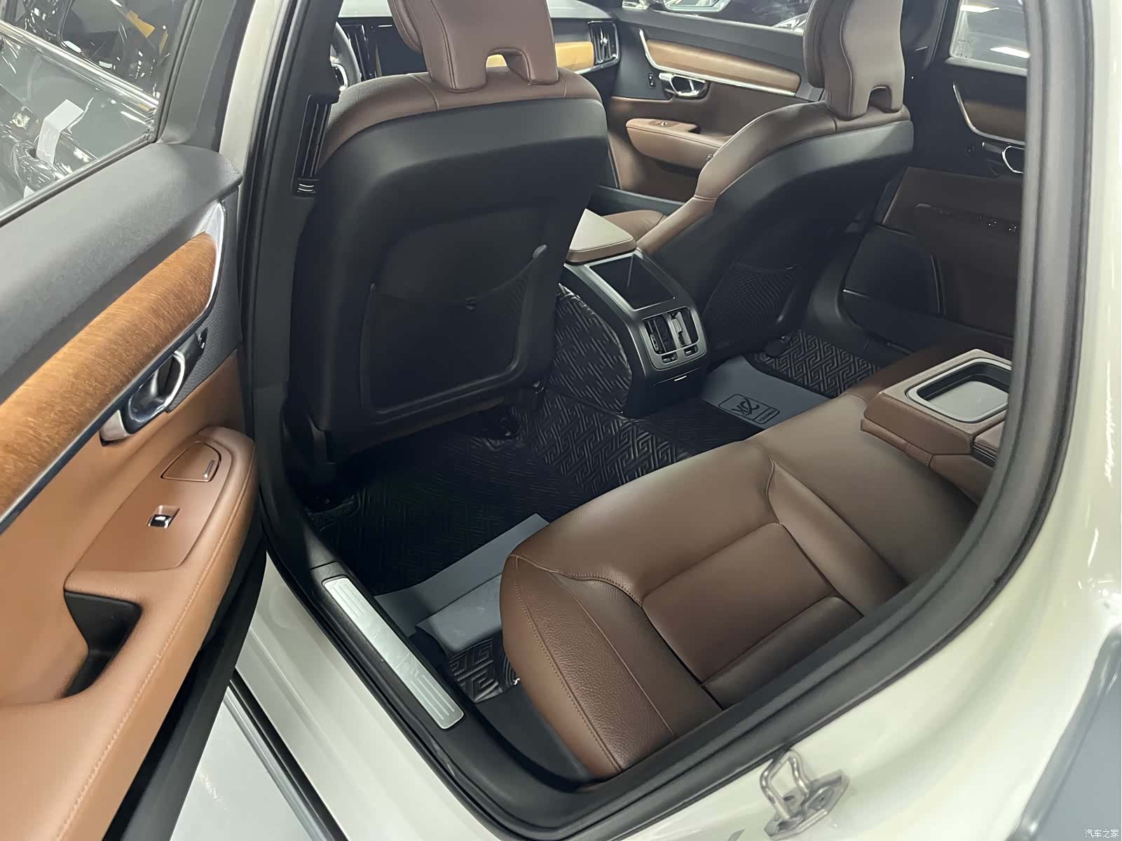Volvo S90, 2021 6