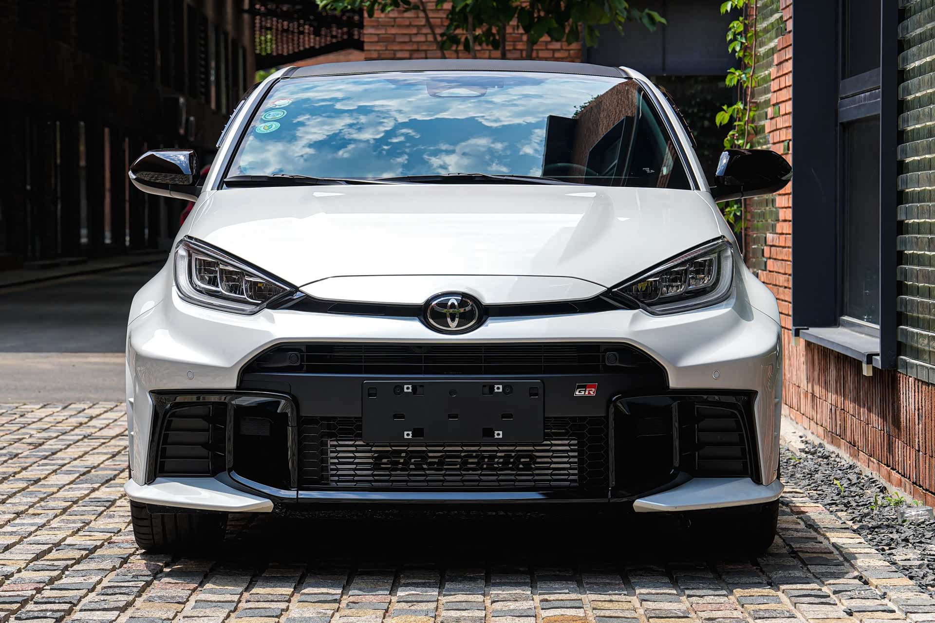Toyota Yaris, 2026 6