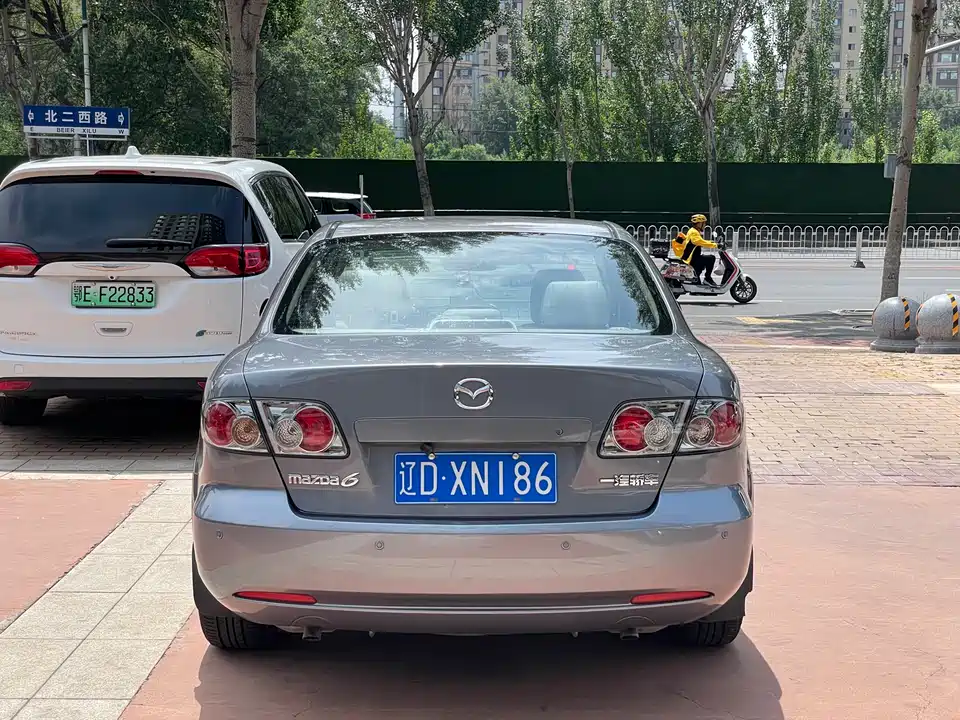 Mazda 6