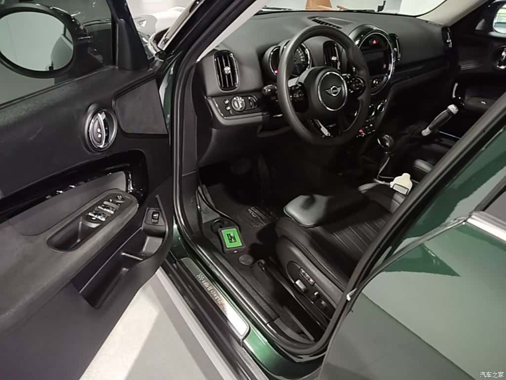 Mini Countryman, 2018 16