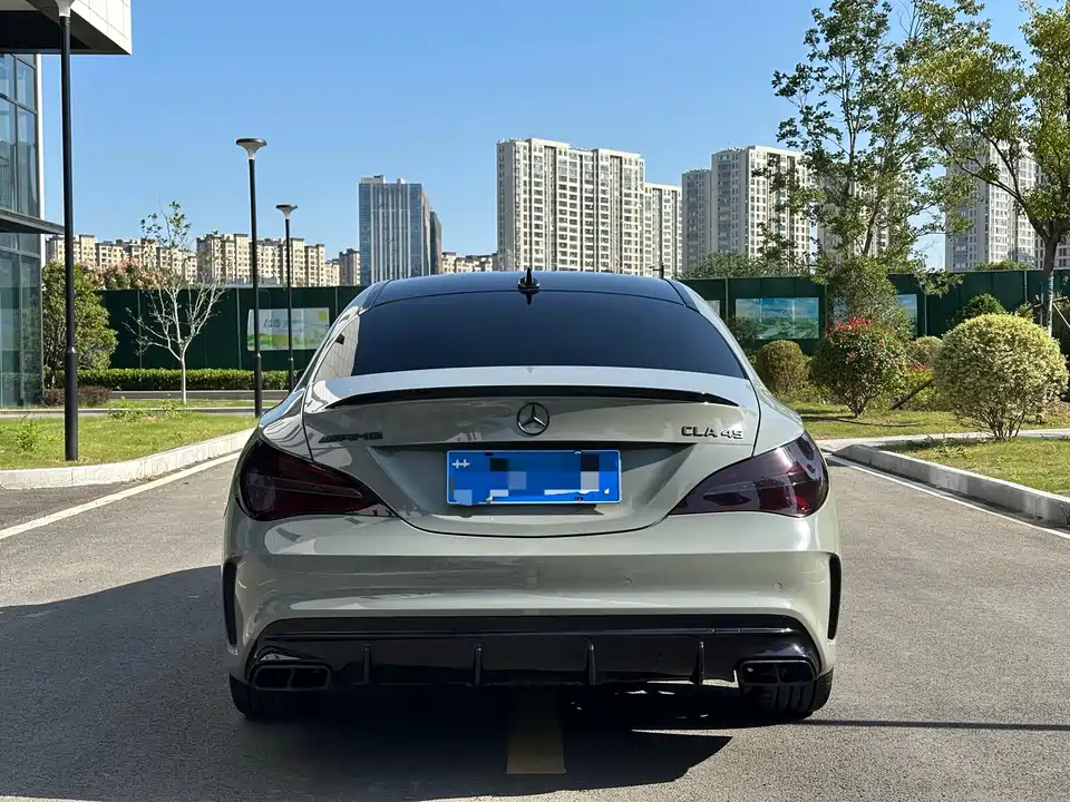 Mercedes-Benz CLA AMG