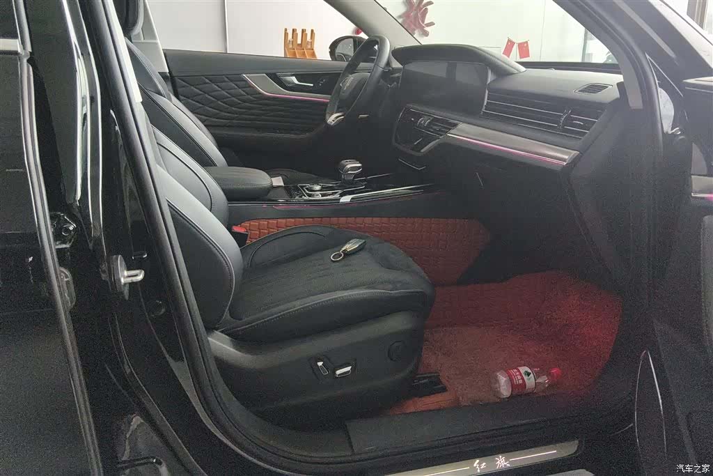 Hongqi HS5, 2022 7