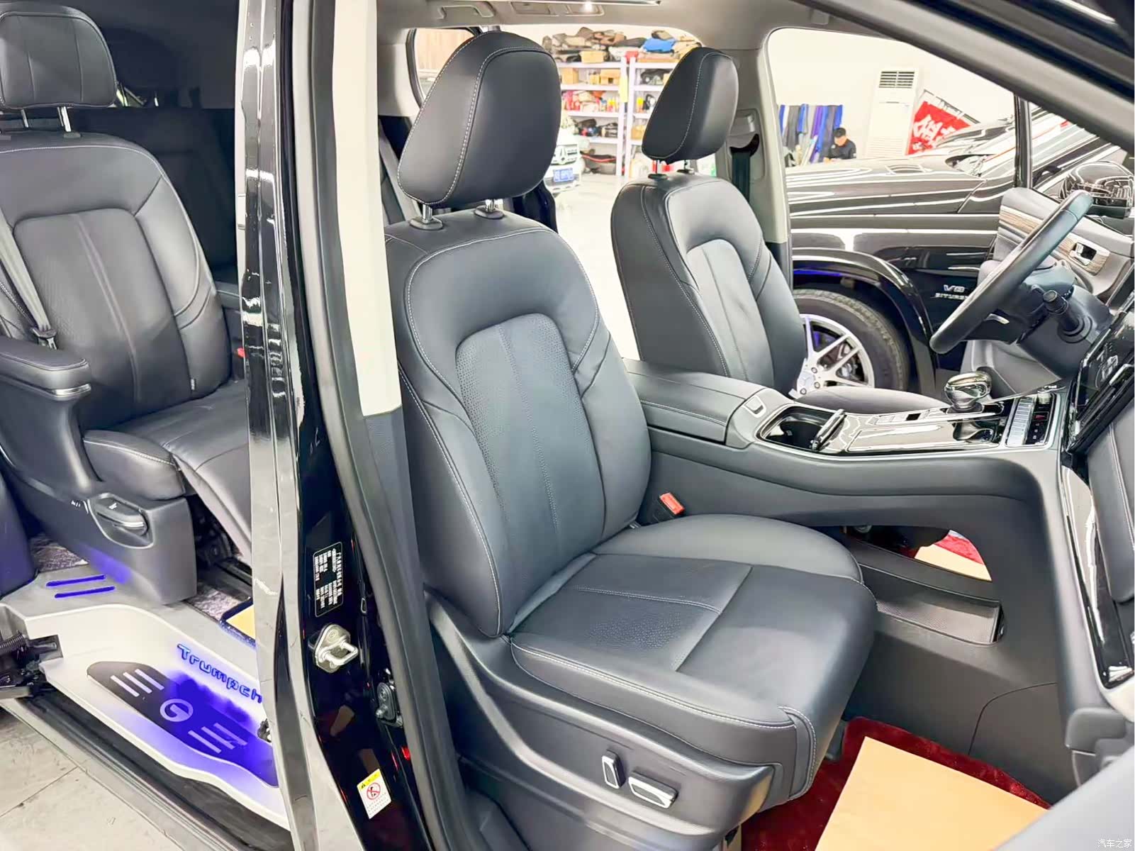Trumpchi M8, 2023 15