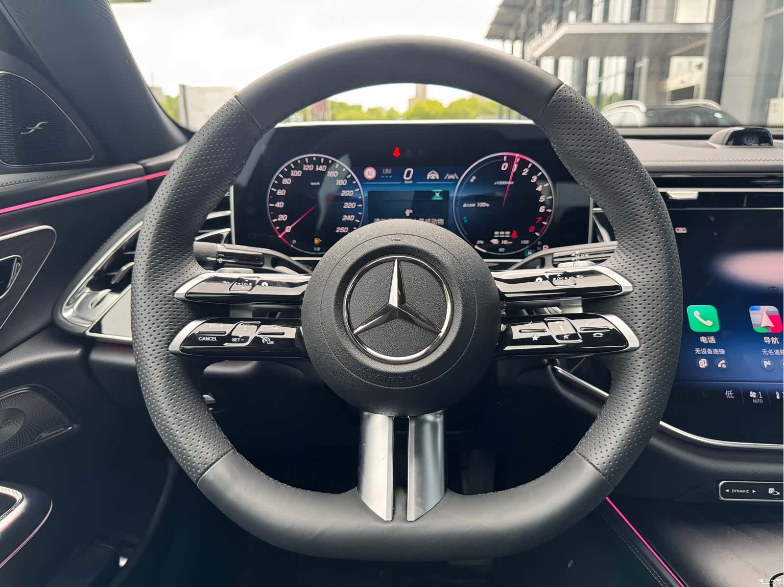 Mercedes-Benz E-Class, 2024 16