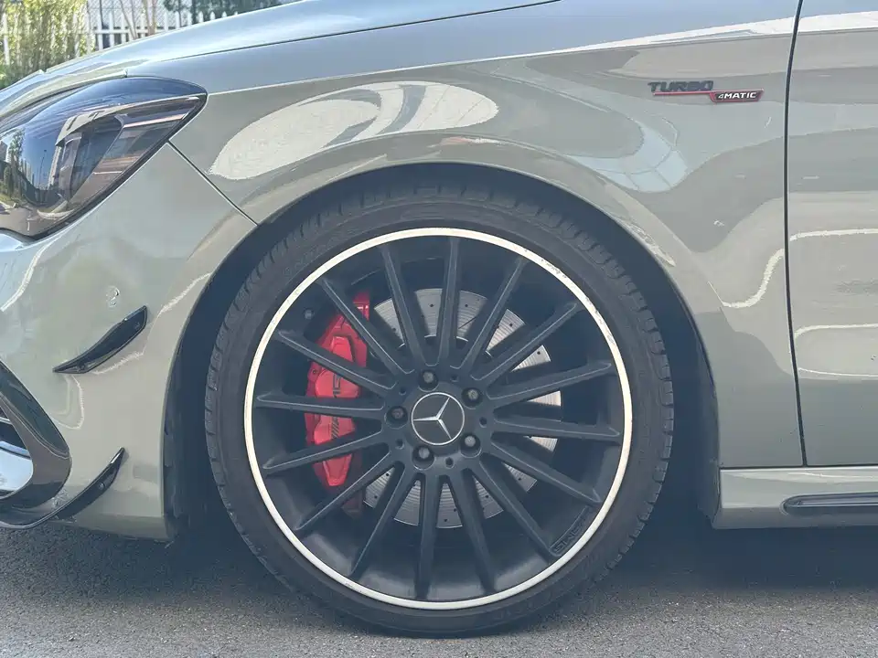 Mercedes-Benz CLA AMG