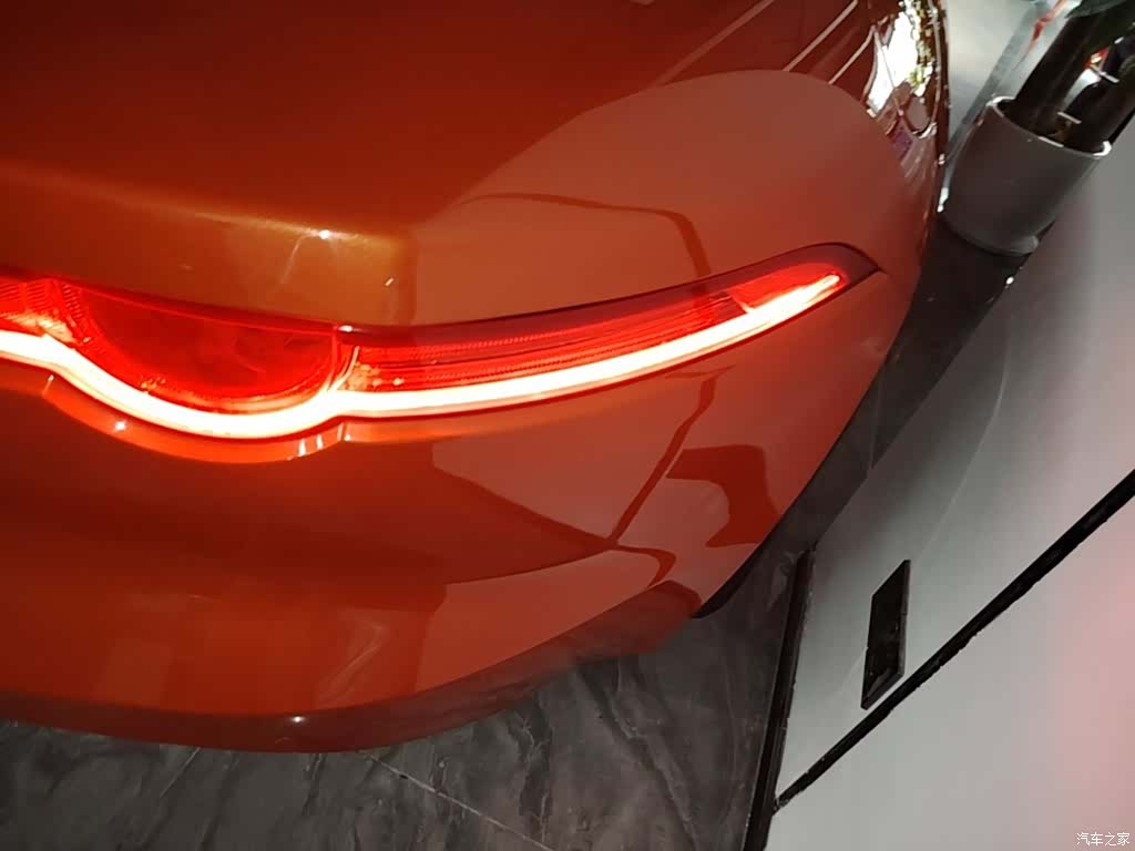 Jaguar F-TYPE, 2016 8