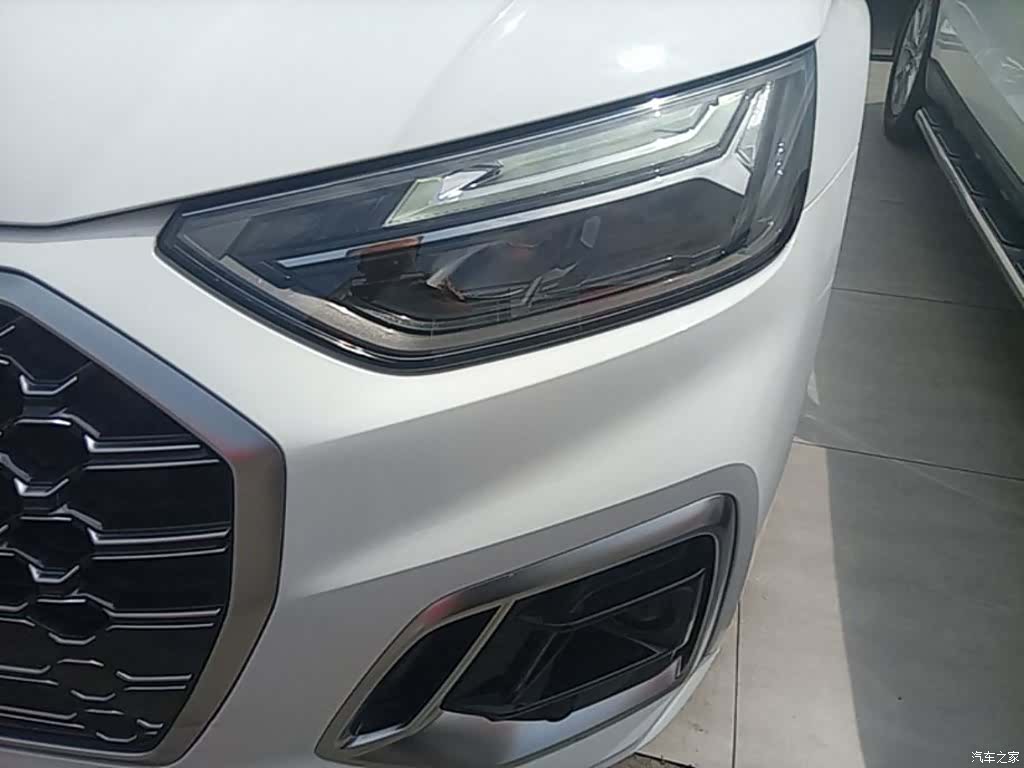 Audi Q5L, 2022 24
