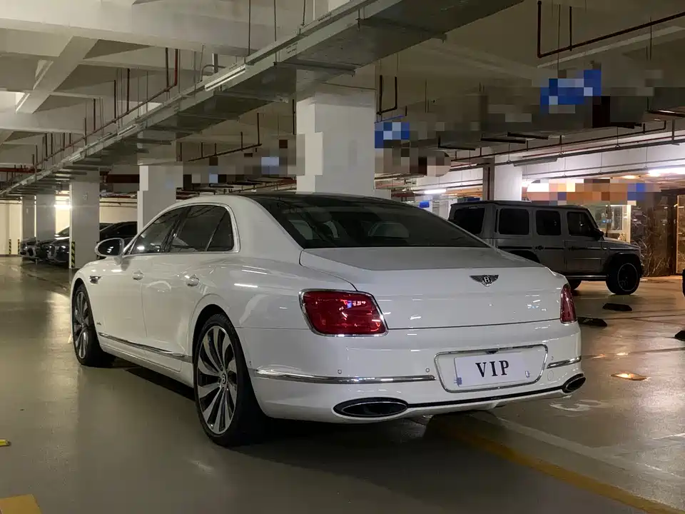 Bentley Flying