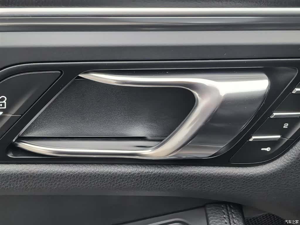 Porsche Macan, 2024 27