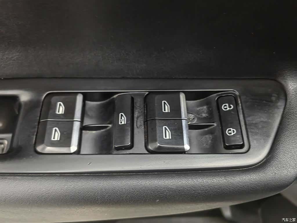 Geely Emgrand, 2018 9