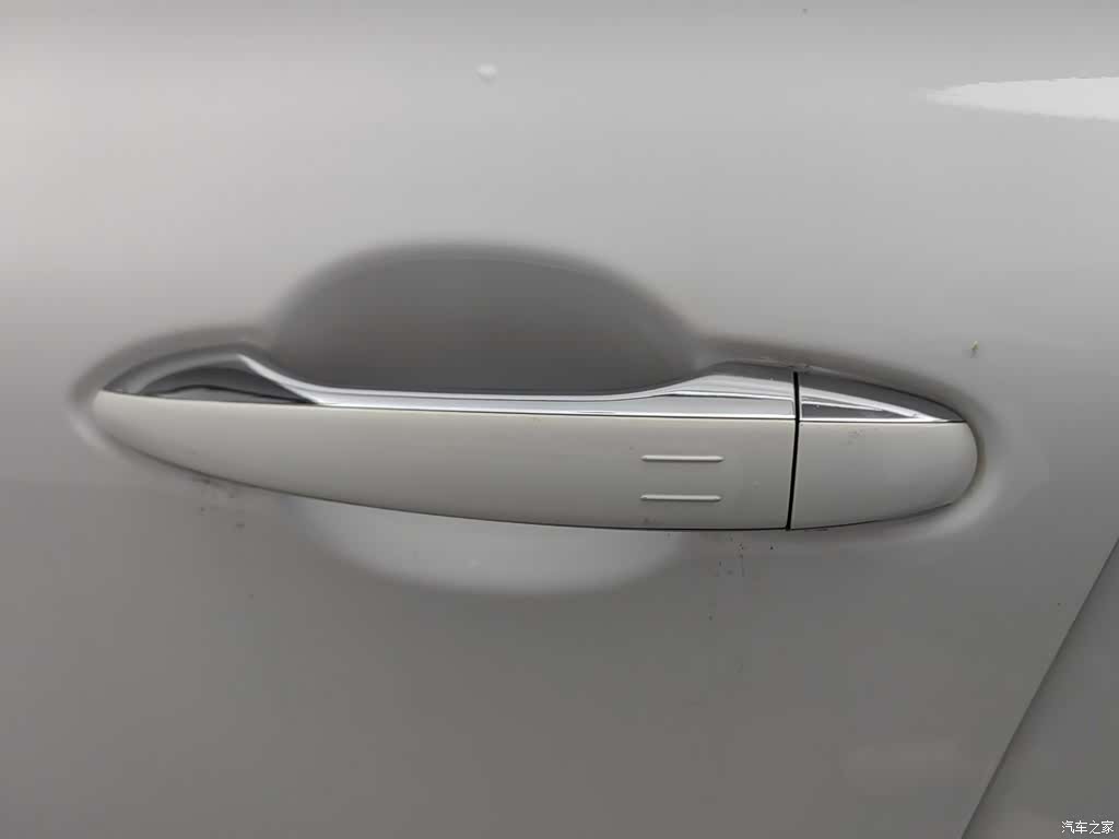 Geely Emgrand, 2018 18