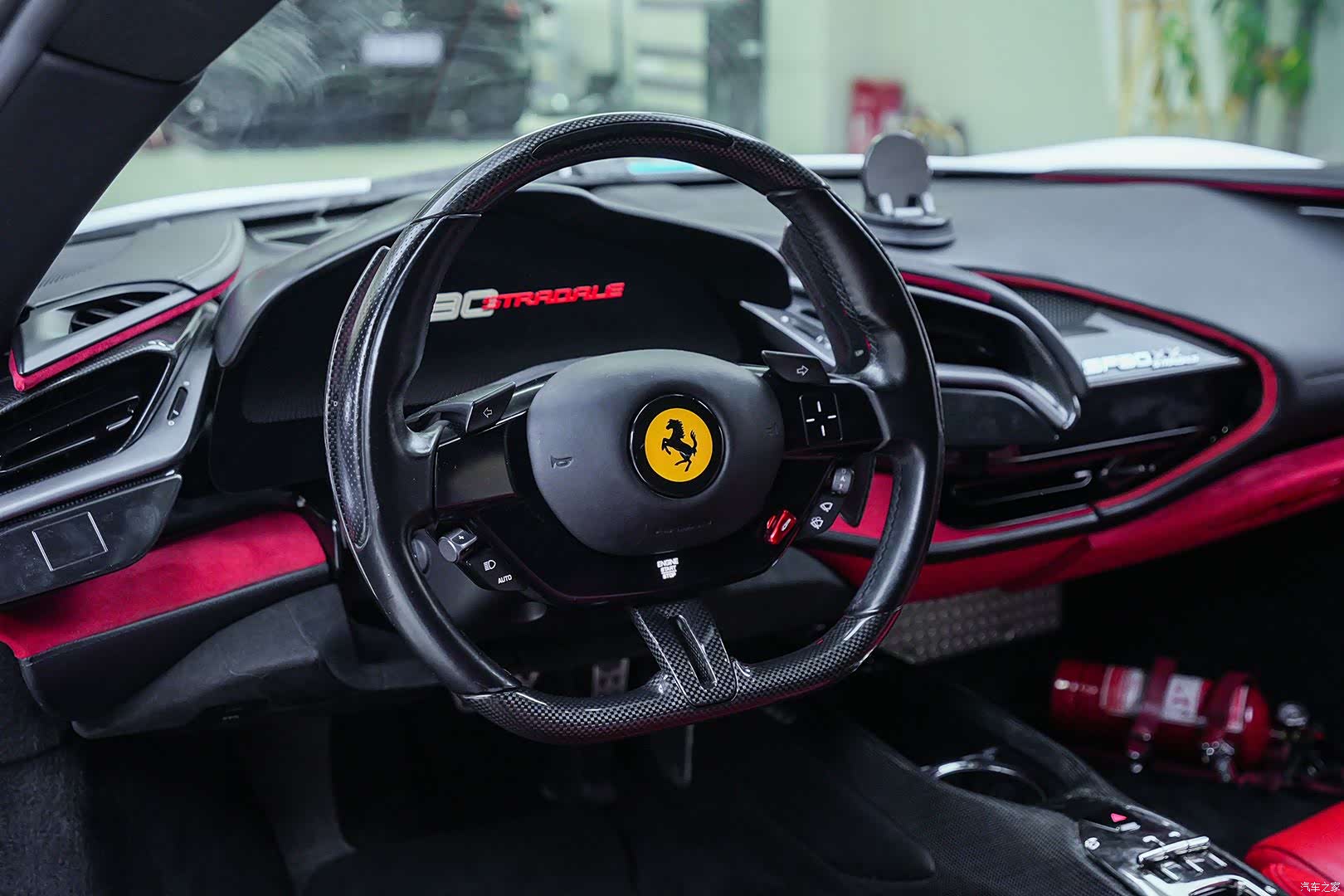 Ferrari SF90, 2022 7