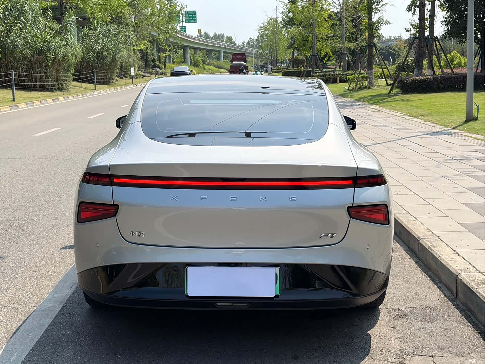 Xpeng P7, 2022 11