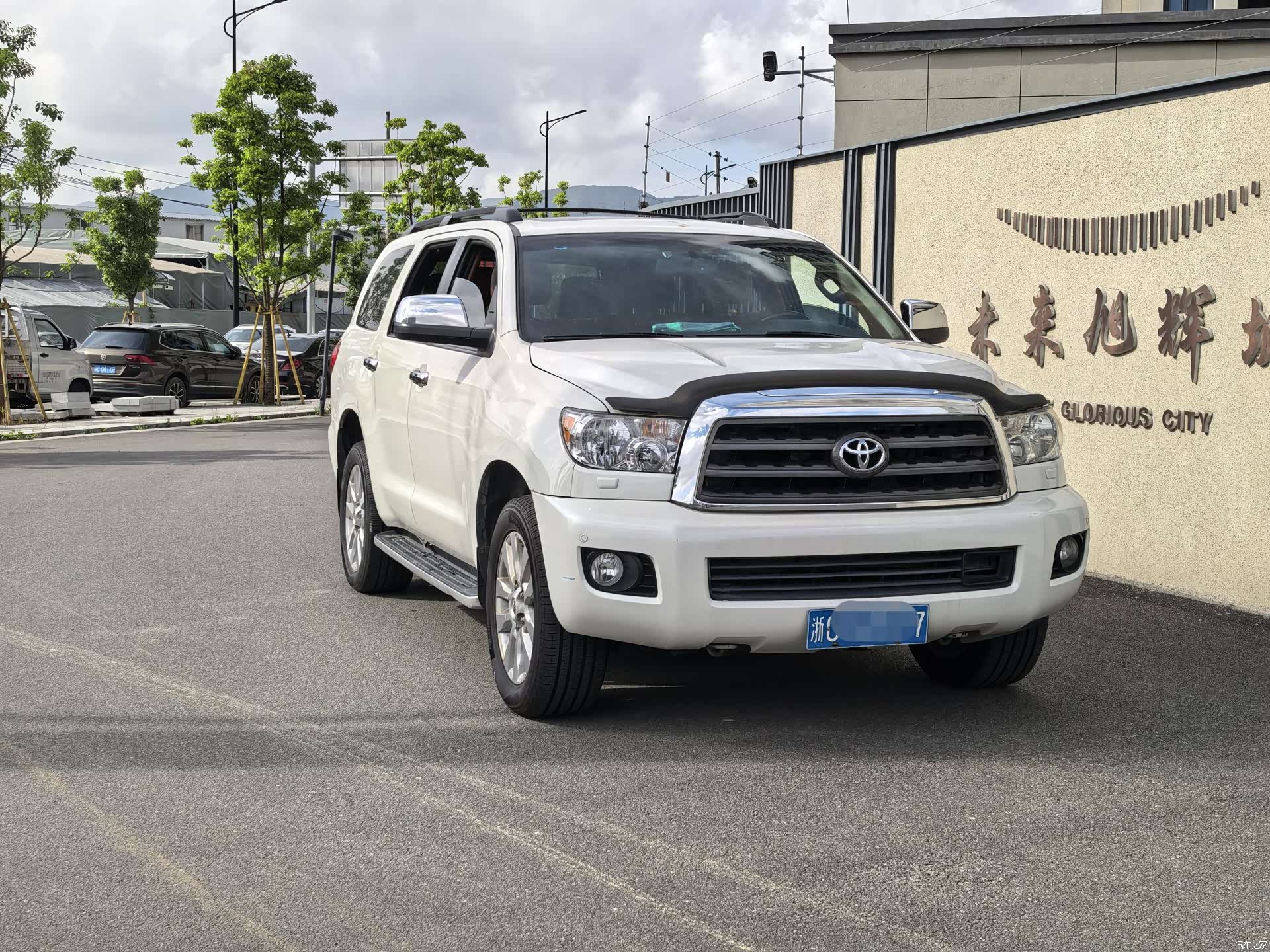 Toyota Sequoia, 2014 1