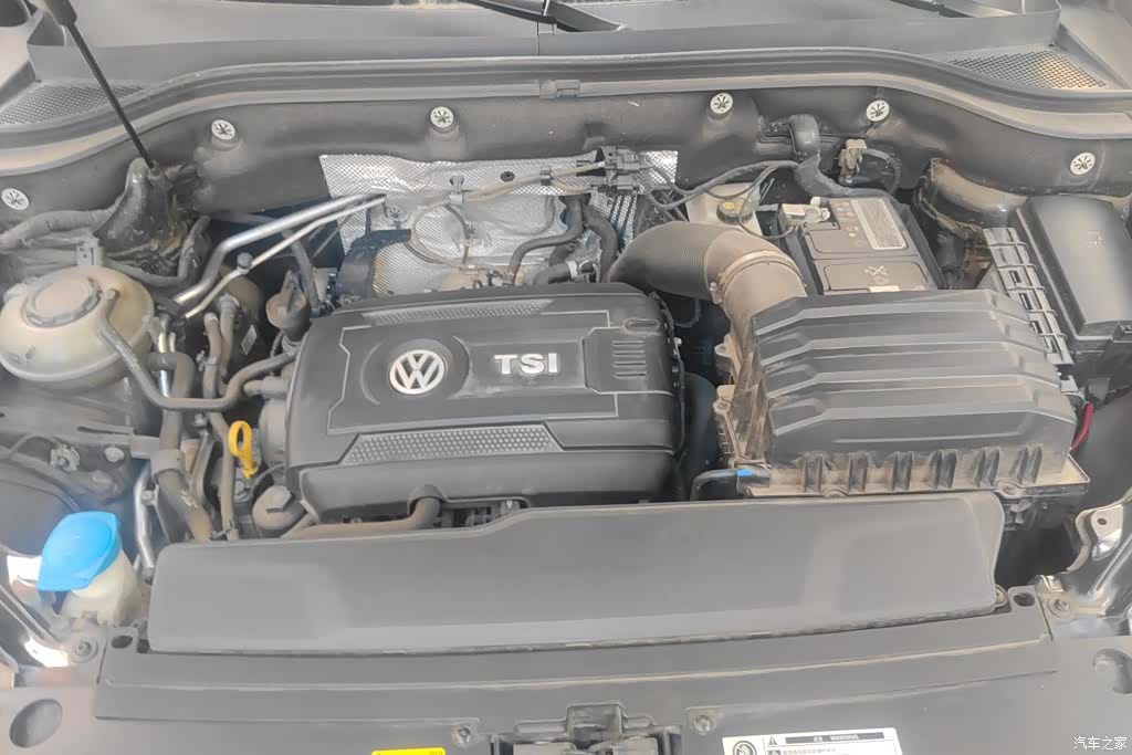 Volkswagen Teramont X, 2020 10