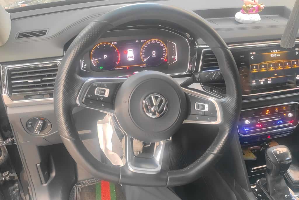 Volkswagen Teramont X, 2020 15