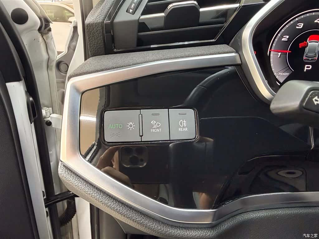 Audi Q3, 2023 9
