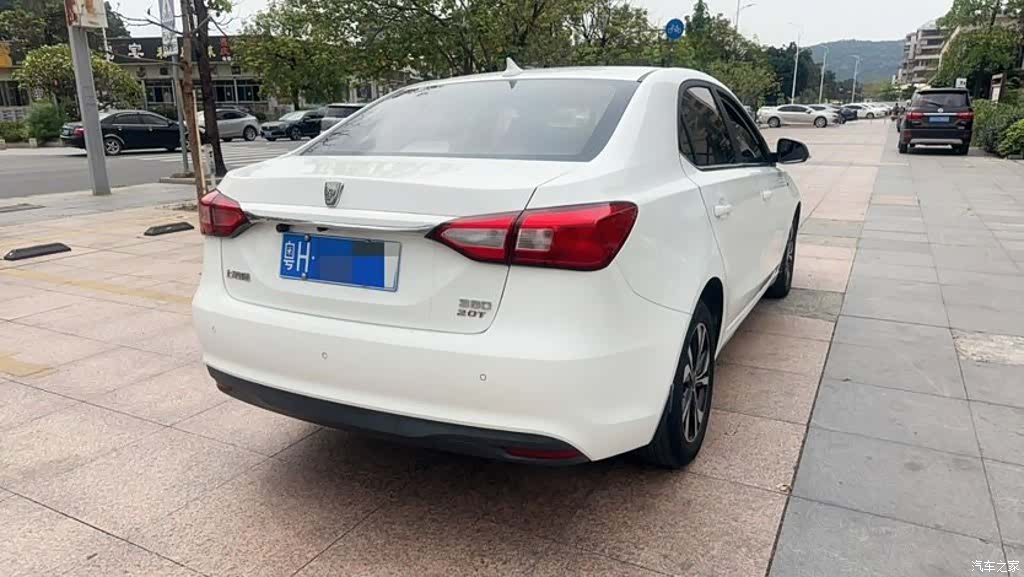 Roewe 360, 2017 4