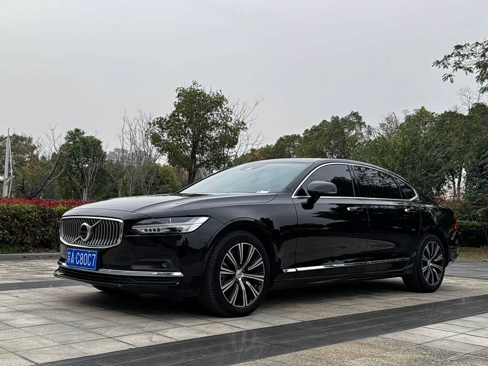 Volvo S90