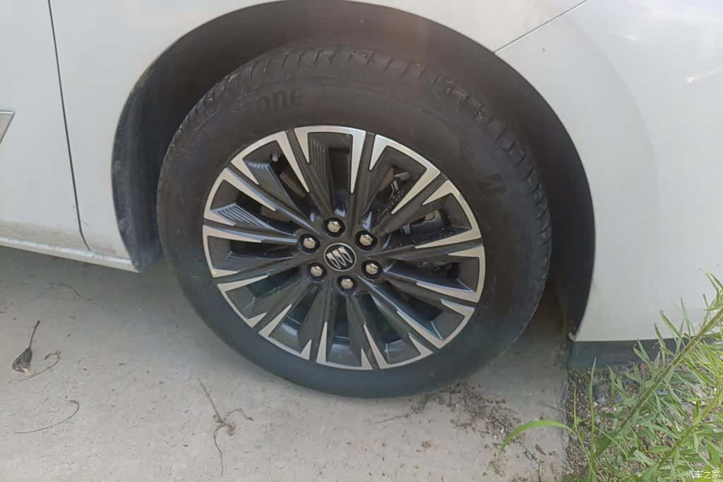 Buick GL8, 2024 6