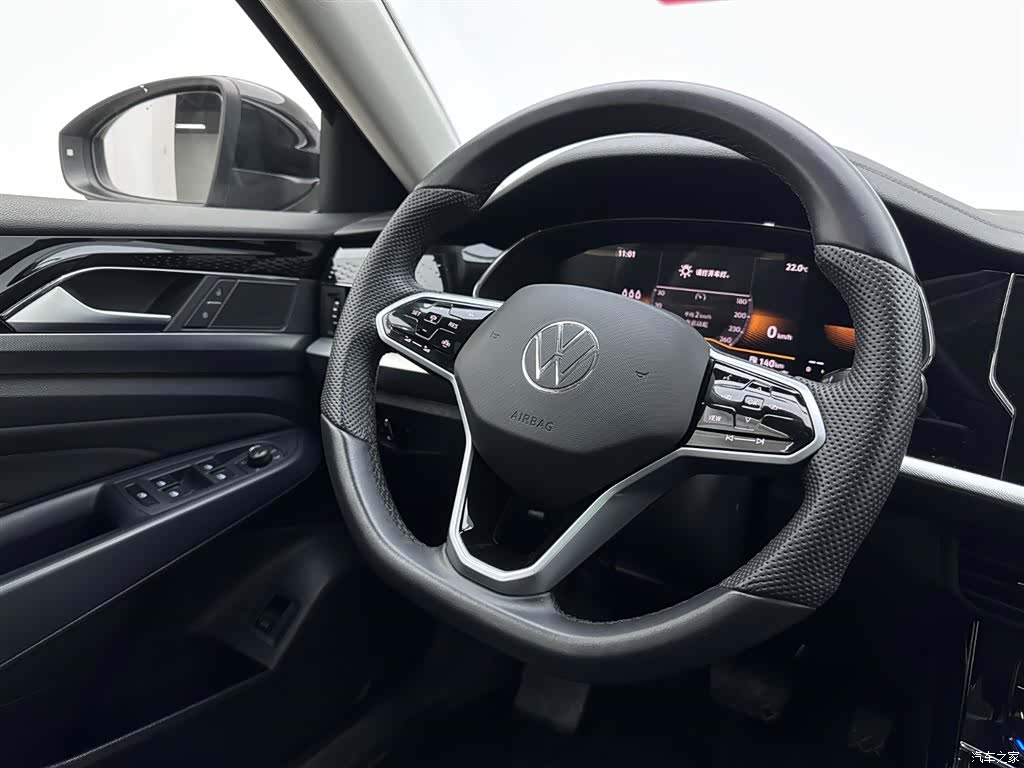 Volkswagen Passat, 2023 9