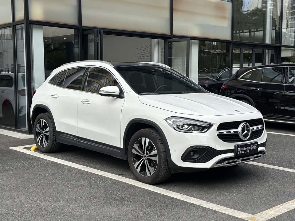 Mercedes-Benz GLA