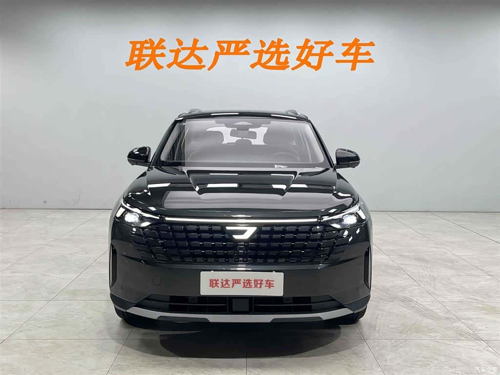 Volkswagen VS8, 2025 22