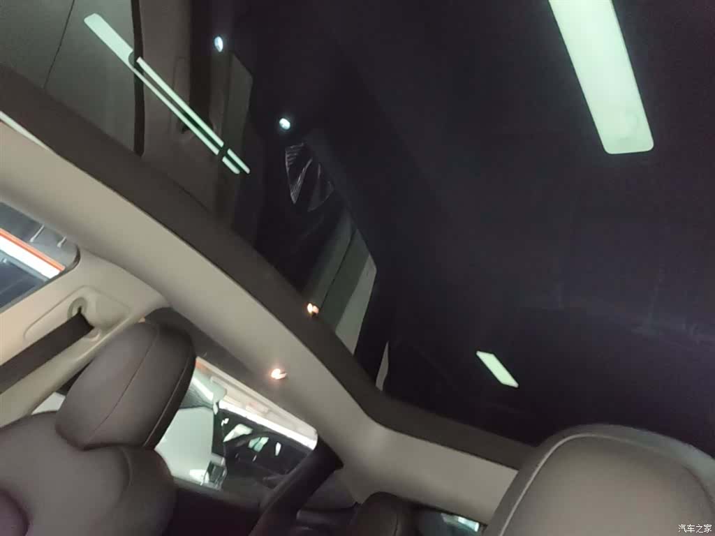 Tesla Model Y, 2022 18