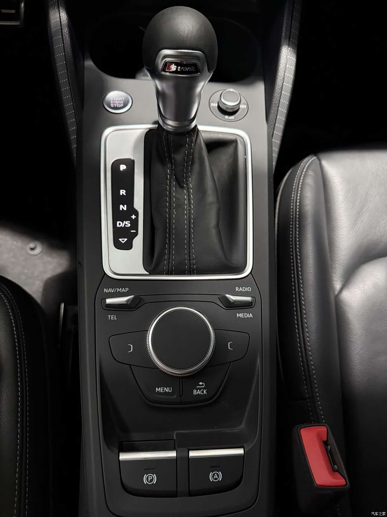 Audi Q2L, 2022 14