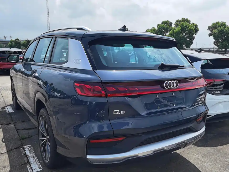Audi Q6