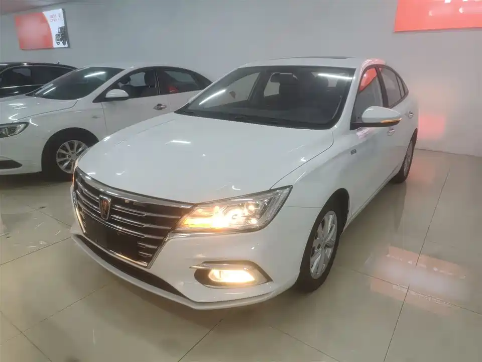 Roewe i5