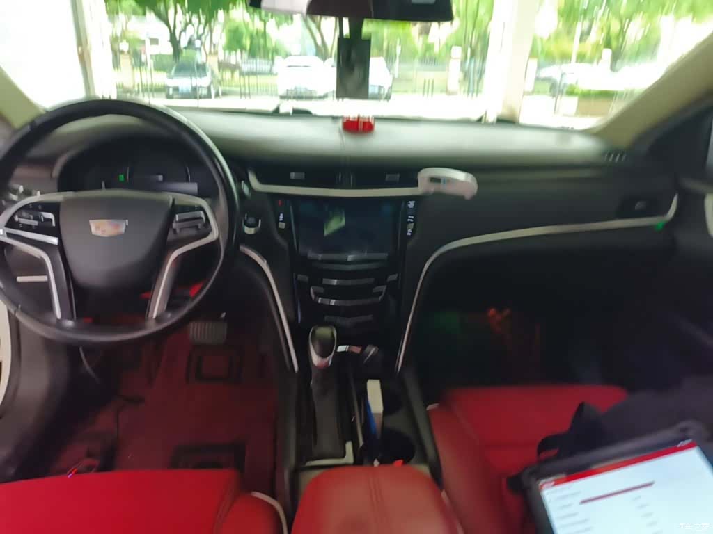 Cadillac XTS, 2019 13