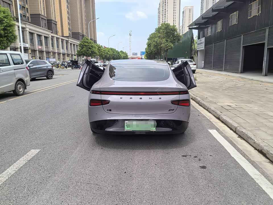 XPENG P7