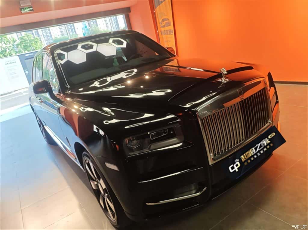 Rolls-Royce Cullinan, 2021 6
